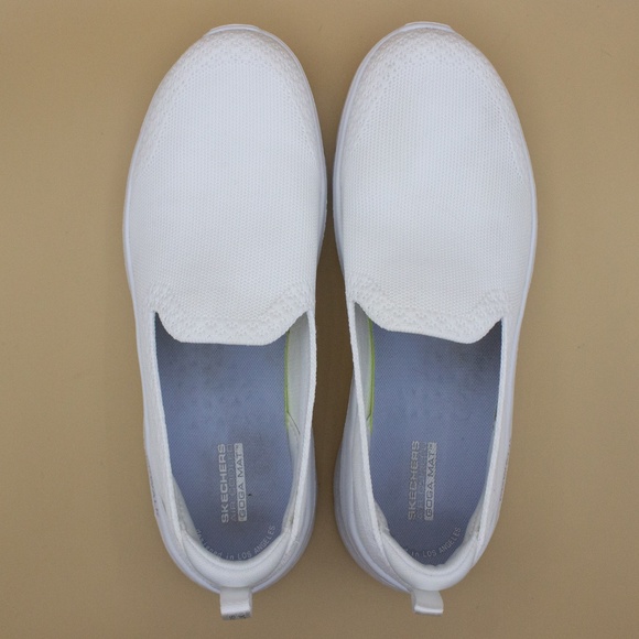 Skechers GOwalk White Knit Slip On Comfort Shoes 124957 Women's Size 10 - Picture 5 of 8